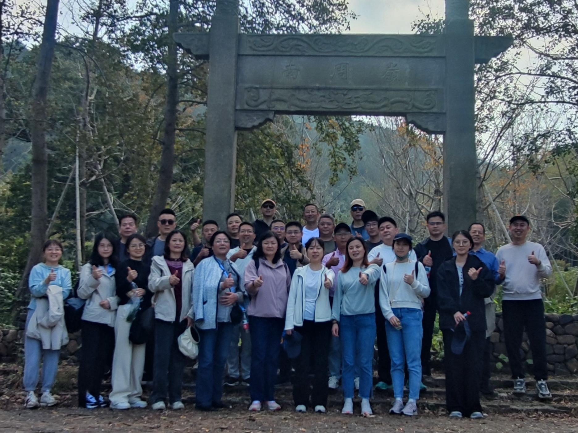 1762398389117680.jpg 徒步合照(1).jpg